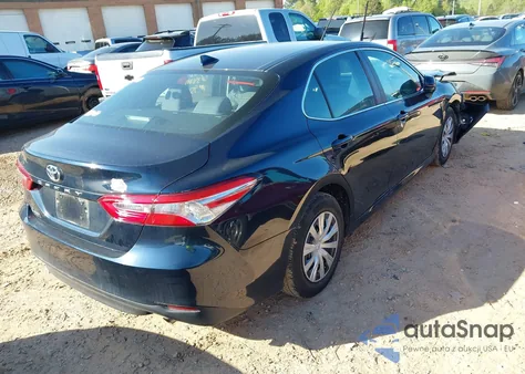 2020 Toyota Camry L z USA, uszkodzony, nr VIN 4T1A11AK4LU951771